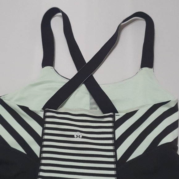 Lululemon Classic Work it out Striped Tank Top - Picture 10 of 11